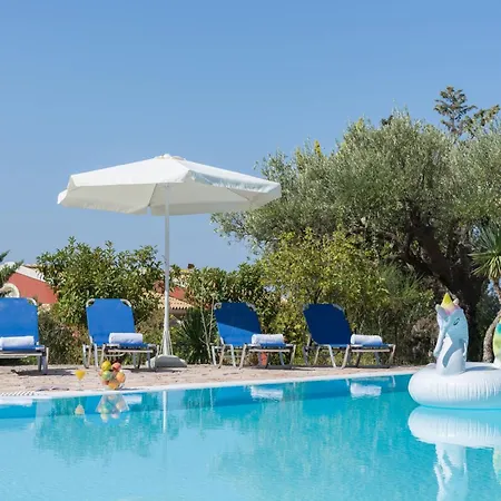 Mit Gemeinsamem Grossen Pool Und Kinderbecken Apartment Áyios Nikítas